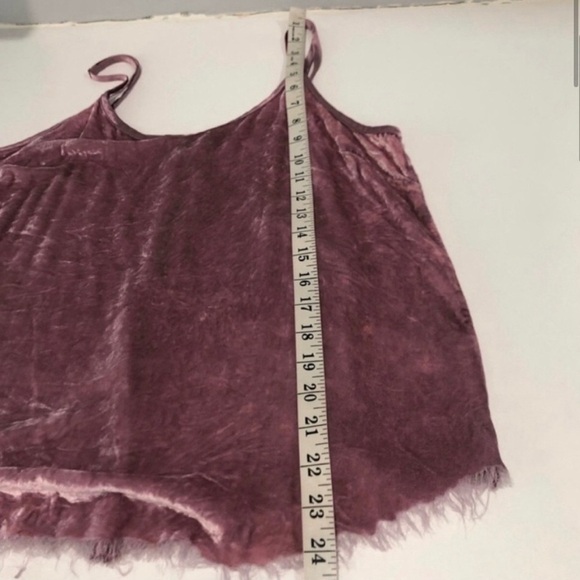 Pink Camisole Top with V-Neckline and Spaghetti Straps - Picture 5 of 15